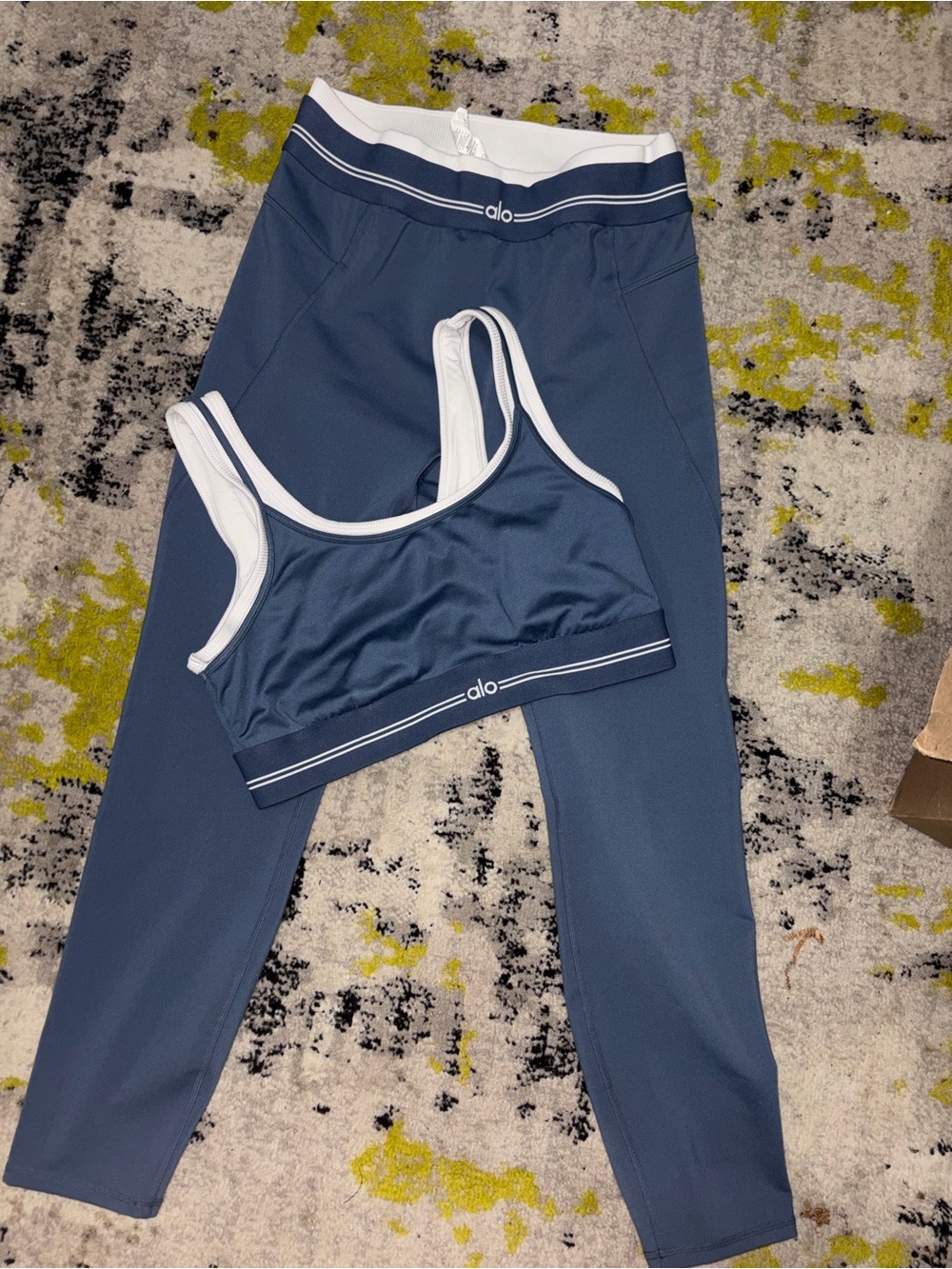ALO Yoga Better Together Set